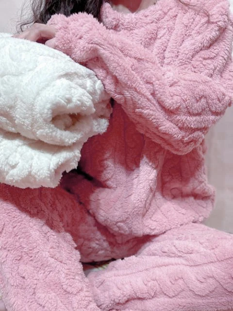 Women's Minimalist Soft Coral Velvet Jacquard Warm Pajama Set Cozy Loungewear Outerwear for Winter Christmas Back to School Gift