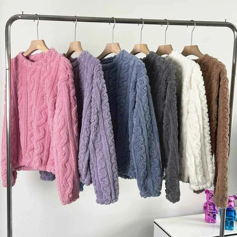 Women's Minimalist Soft Coral Velvet Jacquard Warm Pajama Set Cozy Loungewear Outerwear for Winter Christmas Back to School Gift