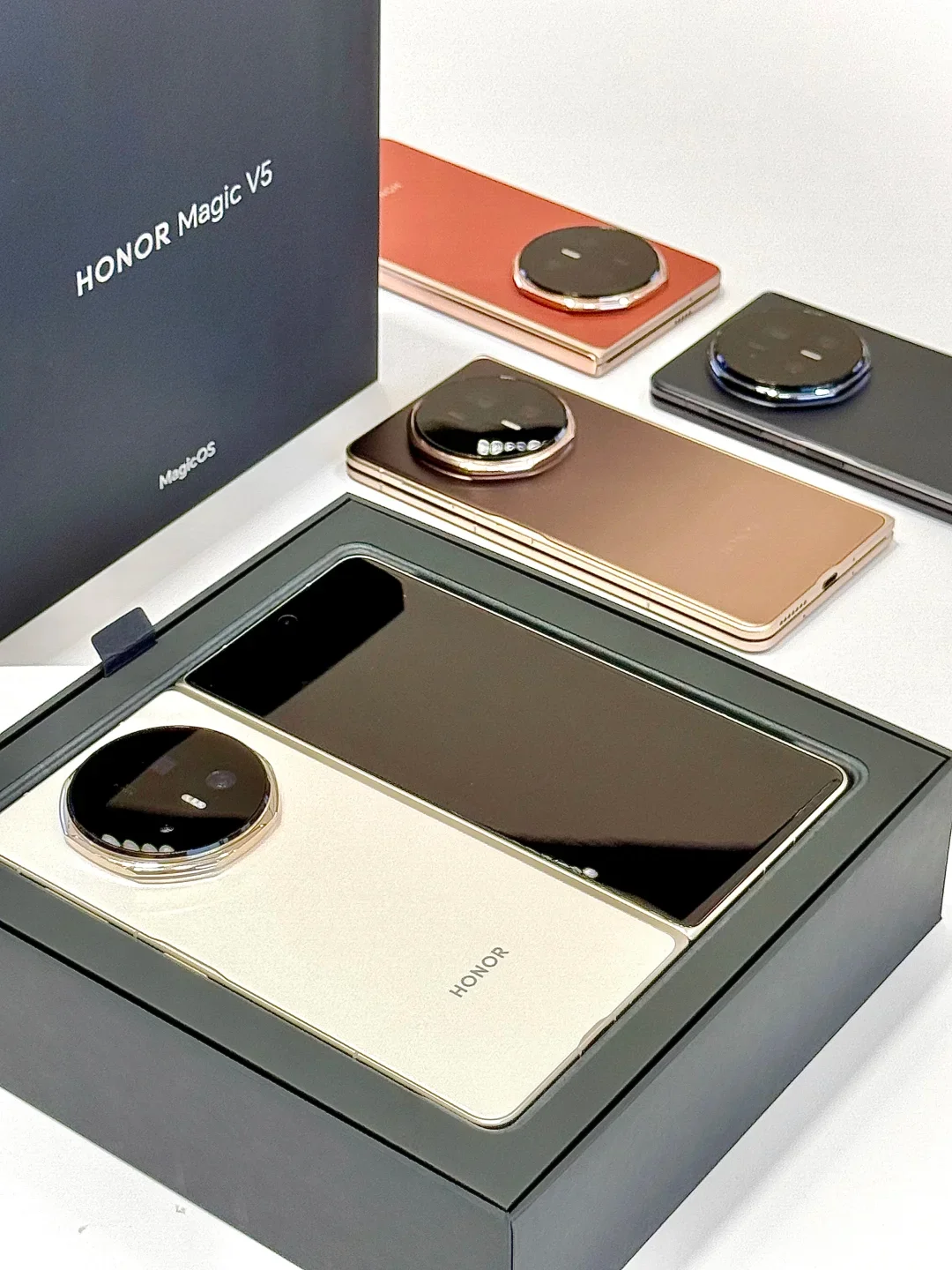 HONOR Magic V5 EU Version Original 5G Smartphone Dual HDR OLED Display Snapdragon 8 Elite 5820mAh 7.95" 66W SuperCharge