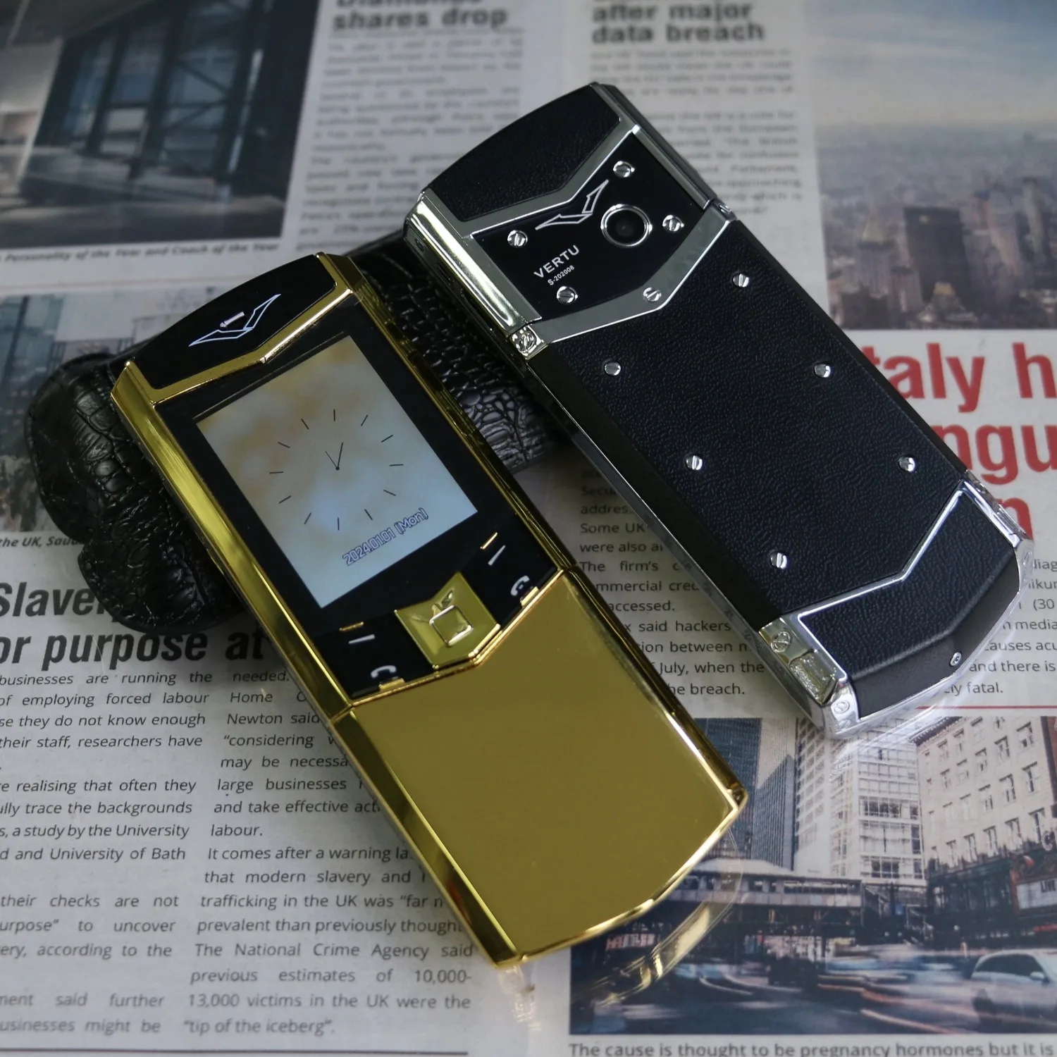 Luxury Slider Business Mobile Phone Metal Body Magice Voice Blacklist Dual Sim Big Button Portable Size Durable Elderly Classic