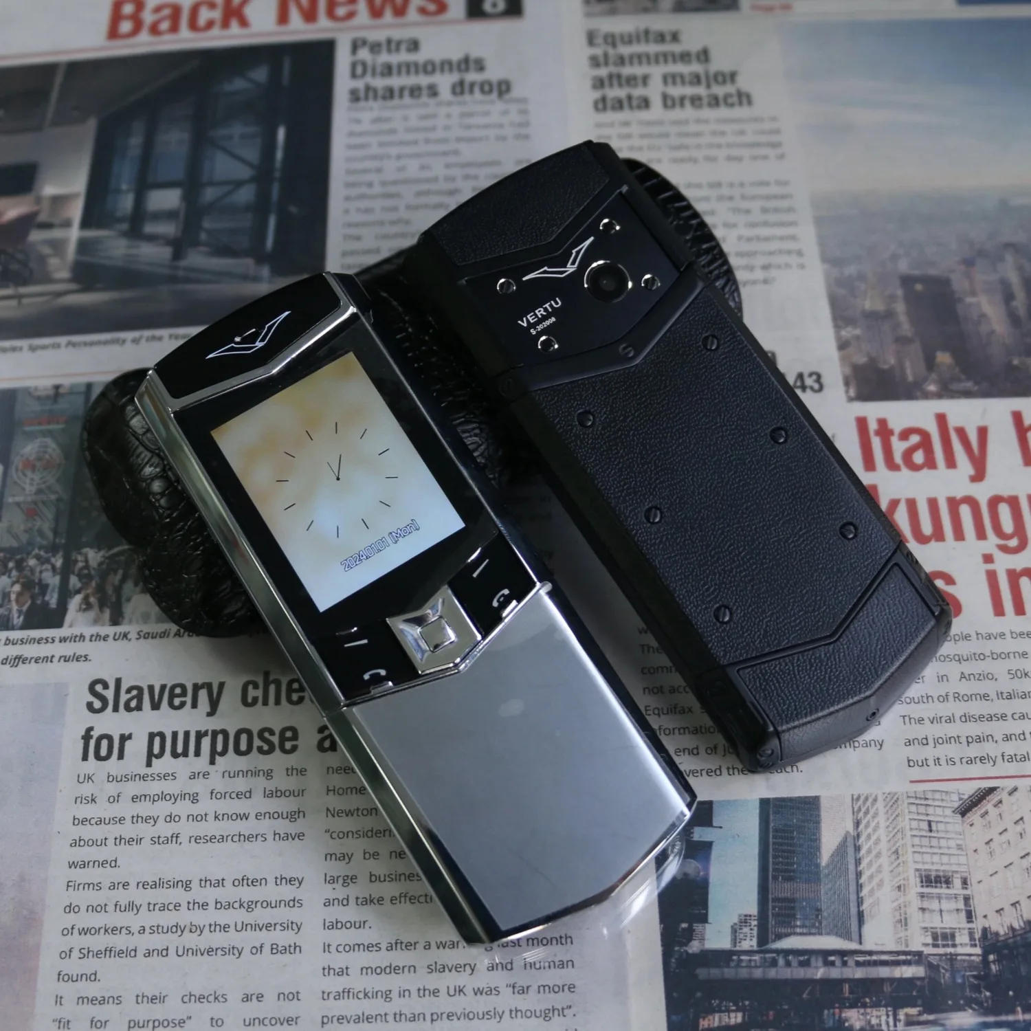 Luxury Slider Business Mobile Phone Metal Body Magice Voice Blacklist Dual Sim Big Button Portable Size Durable Elderly Classic