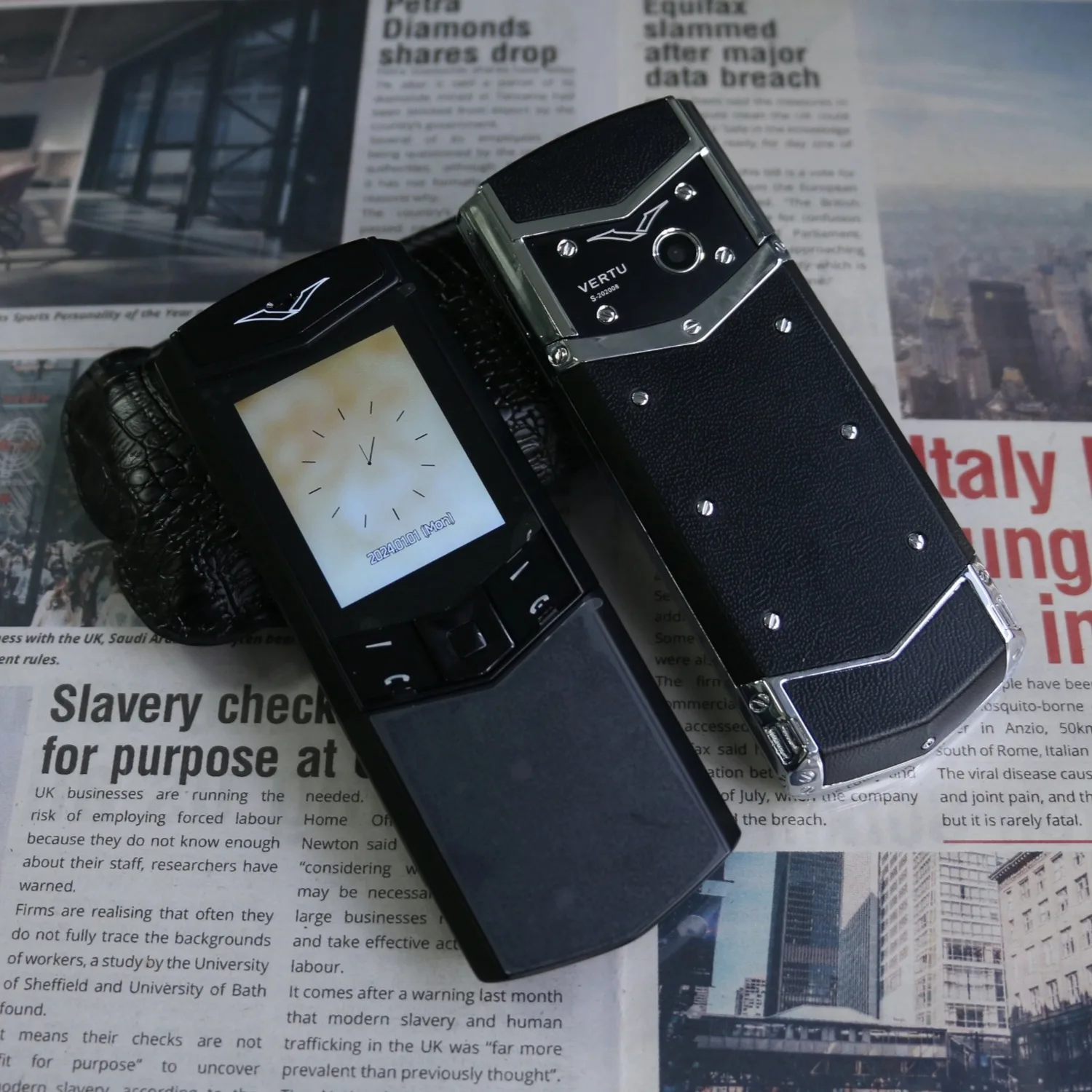 Luxury Slider Business Mobile Phone Metal Body Magice Voice Blacklist Dual Sim Big Button Portable Size Durable Elderly Classic