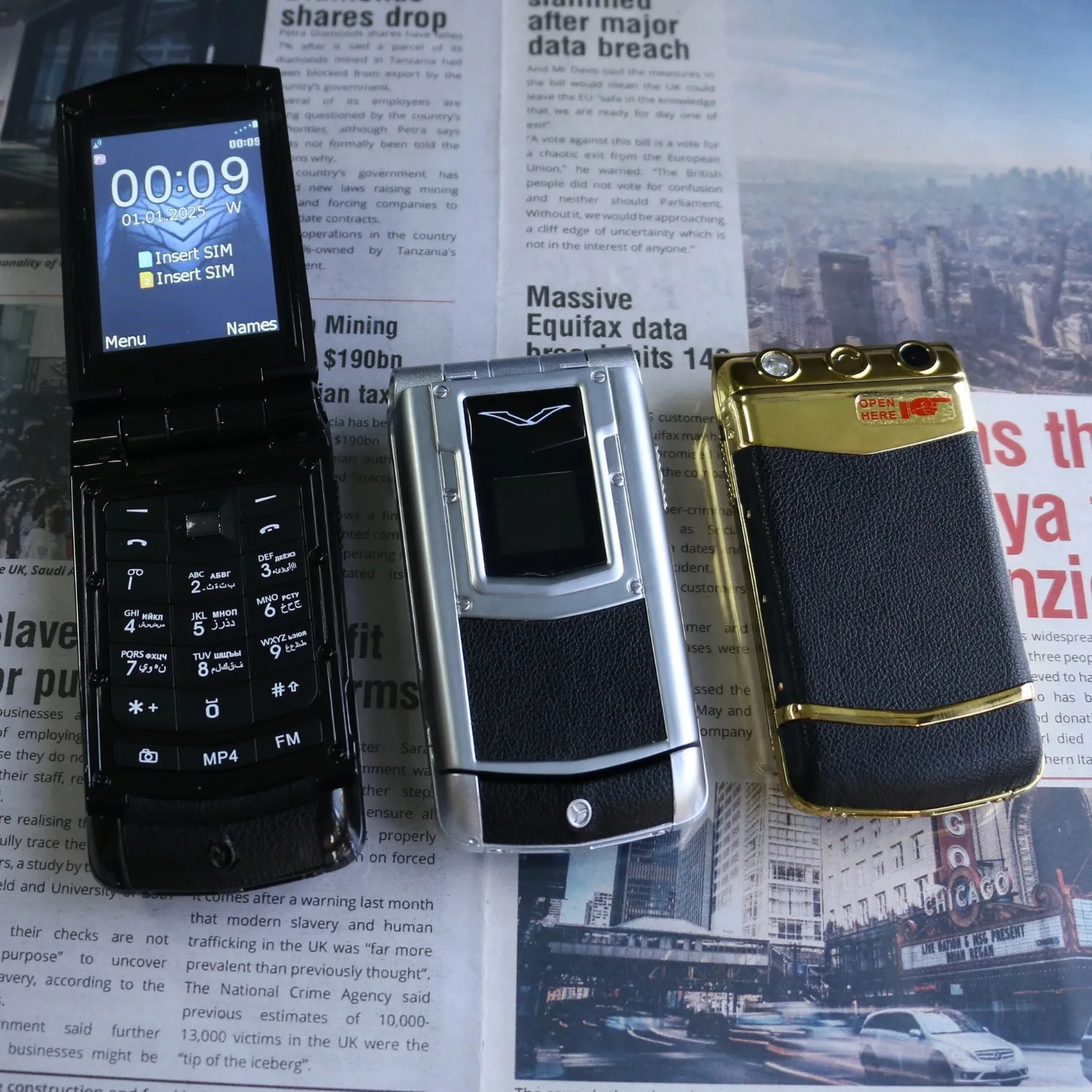 Luxury Metal Flip Phone for Men Dual SIM Business Phone Big Button Dual Screen Magic Voice Blacklist Senior Classic Mobile