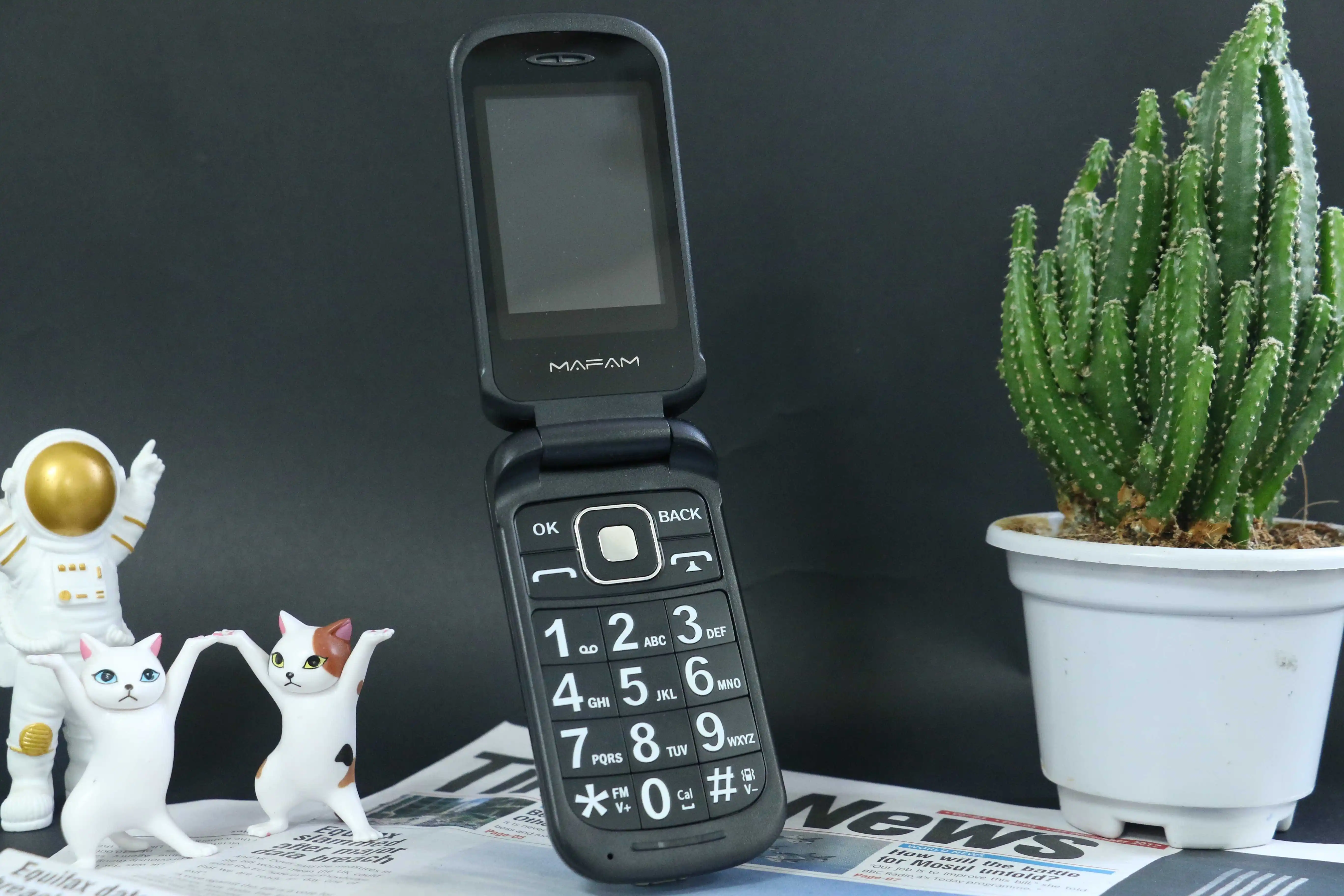 Mafam F899 Senior Flip Dual Display Feature Phone SOS 2Sim Big Button Dial Torch Clamshell Mobile Retro Style Durable Phone