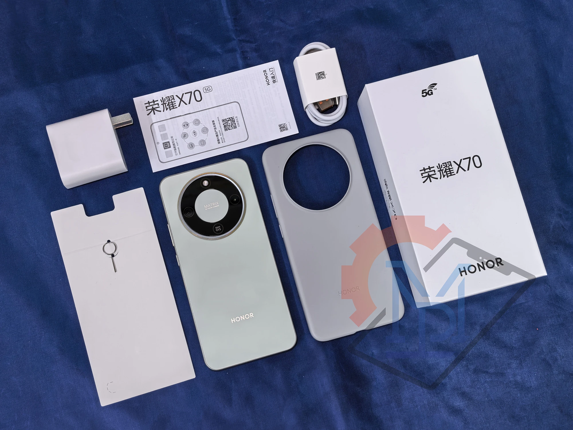 Original HONOR X70 5G Mobile Phone 6.79 Inches AMOLED Display Snapdragon 6 Gen 4 Battery 8300mAh NFC Google Play Smartphone