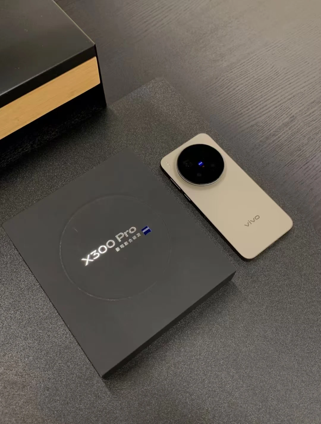 Original New VIVO X300 Pro 5G Mobile Phone MTK Dimensity9500 6.78inch AMOLED 200MP 6510Mah 90W Flash Charger 40WWireless NFC OTA