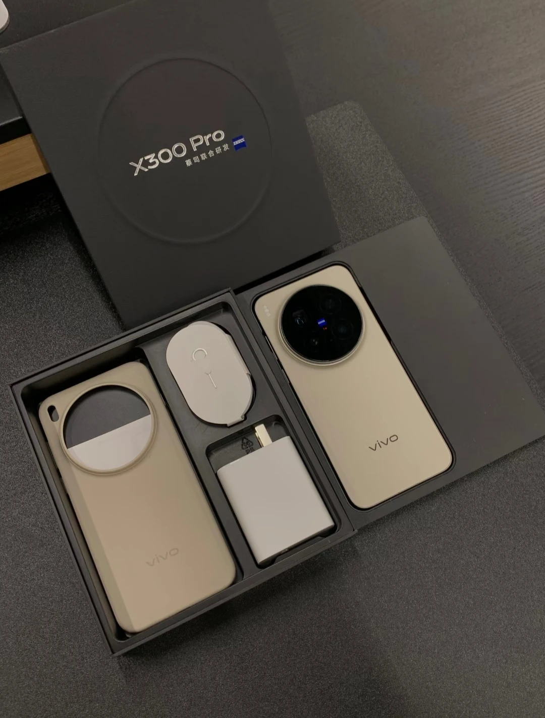Original New VIVO X300 Pro 5G Mobile Phone MTK Dimensity9500 6.78inch AMOLED 200MP 6510Mah 90W Flash Charger 40WWireless NFC OTA