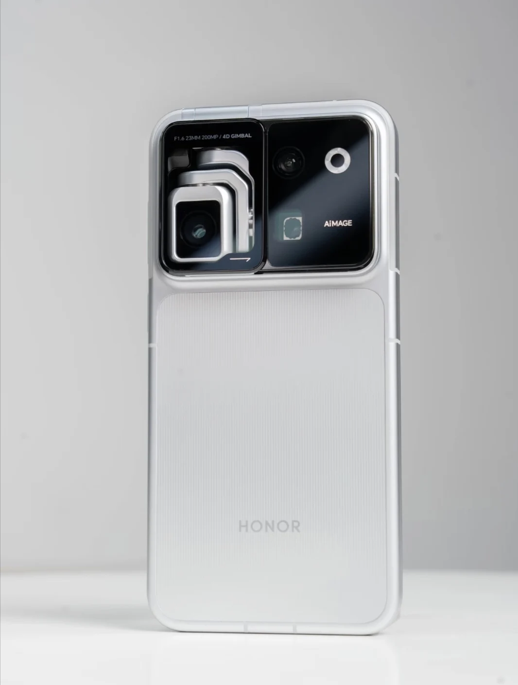 Google Play New China Version Honor Robot Phone Snapdragon®️8 Gen5 6.31inch OLED 120Hz 200MP 7060Mah 120W Fast Charger NFC OTA