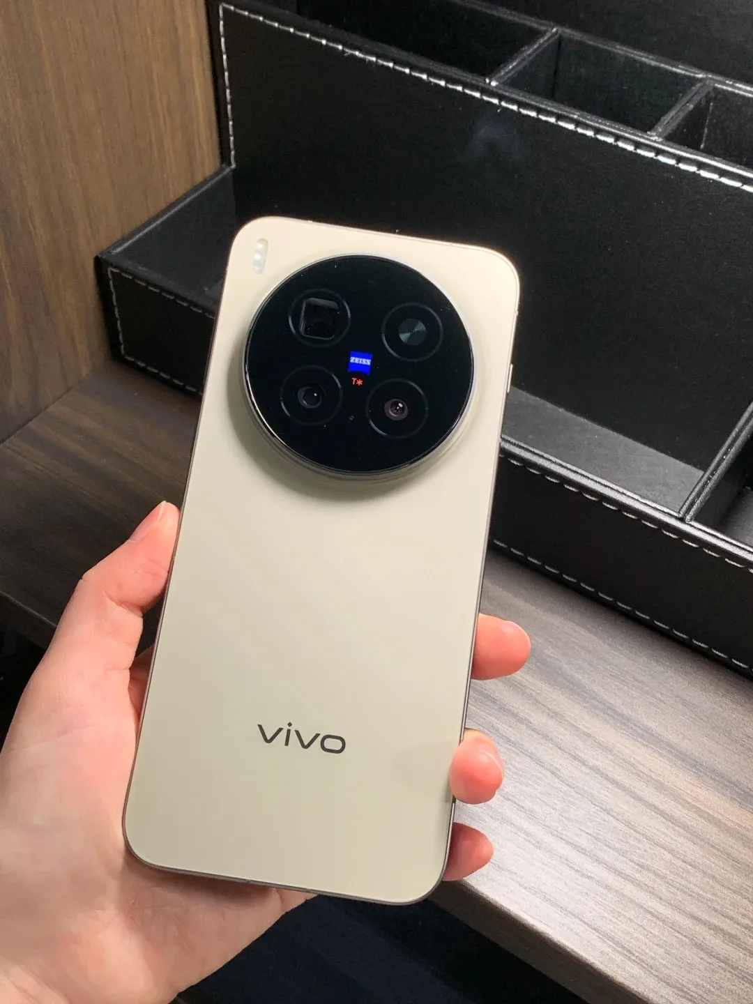 Original ViVO X300 Pro Mobile Phone 5G Dimensity 9500 6.78inch AMOLED 120HZ 6510MAH 90W Charger OTA NFC 200Mp Camera Google CN