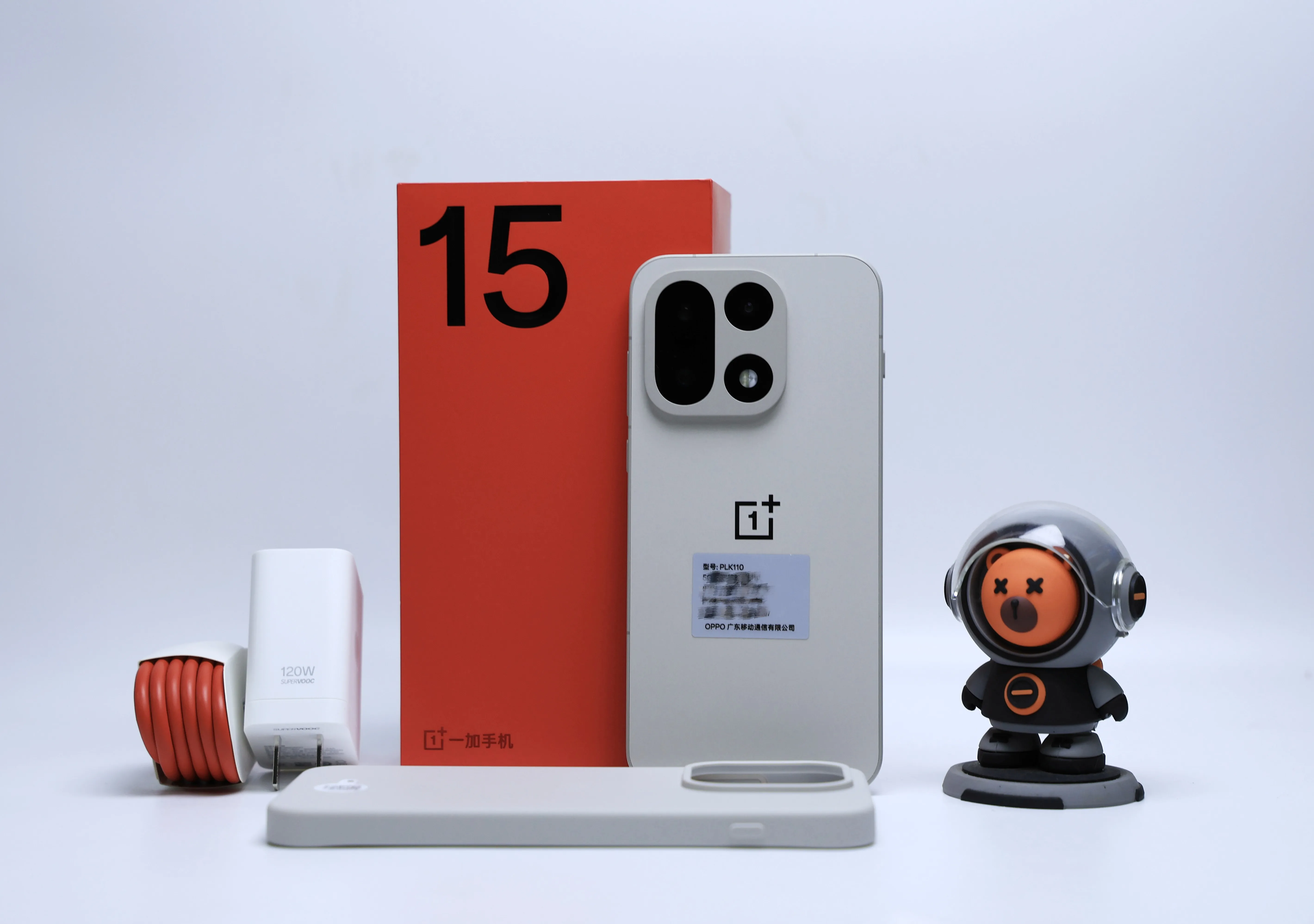 OnePlus 15 16GB 256GB 5G Smartphone Snapdragon 8 Elite Gen5 165Hz AMOLED 120W Charger 7300mAh IP68 NFC OTA 50MP CN Global ROM