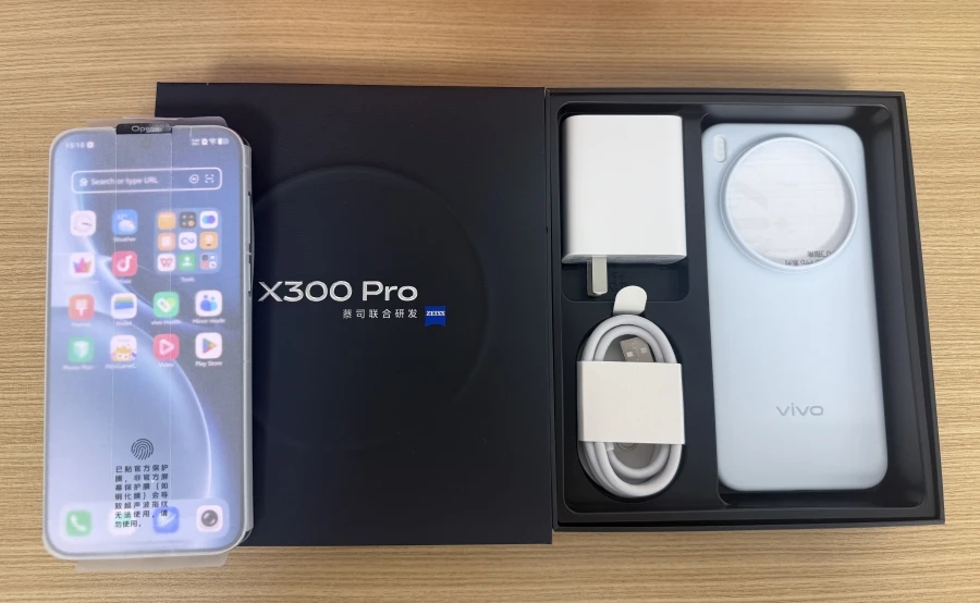 New Original vivo X300 Pro Smartphones MediaTek Dimensity 9500 6.78 inch 120Hz 50MP OIS 90W Super Charge 6510mAh Battery NFC OTA