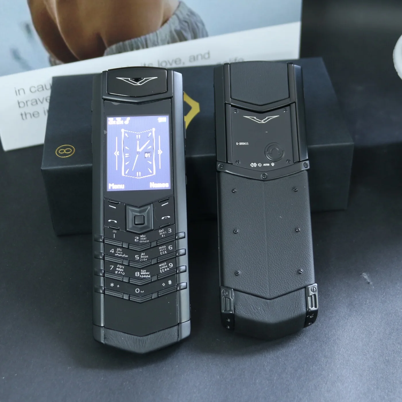 Elegant Metal Signature Handmade Mobile Phone Dual SIM Bluetooth Dialer Ebook Luxury Feature Classic Senior Phone for Elderly