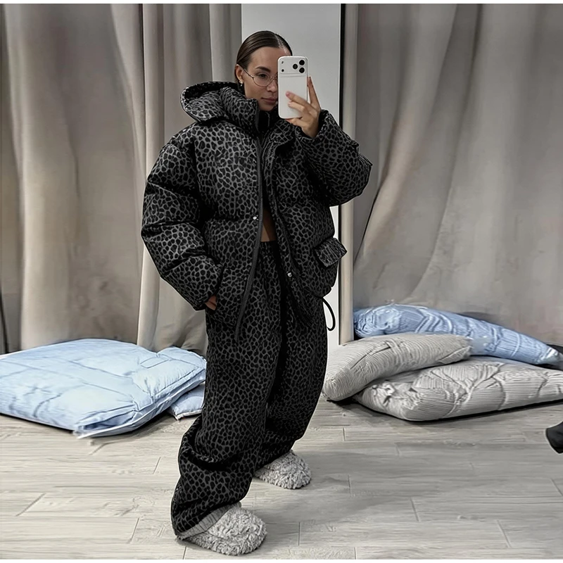 Fashion Stripe Warm Women's Padded Jacket Hooded Stand Neck Zip-up Puffy Winter Coats Lady New Fashion Daily Casual Outwear 2026