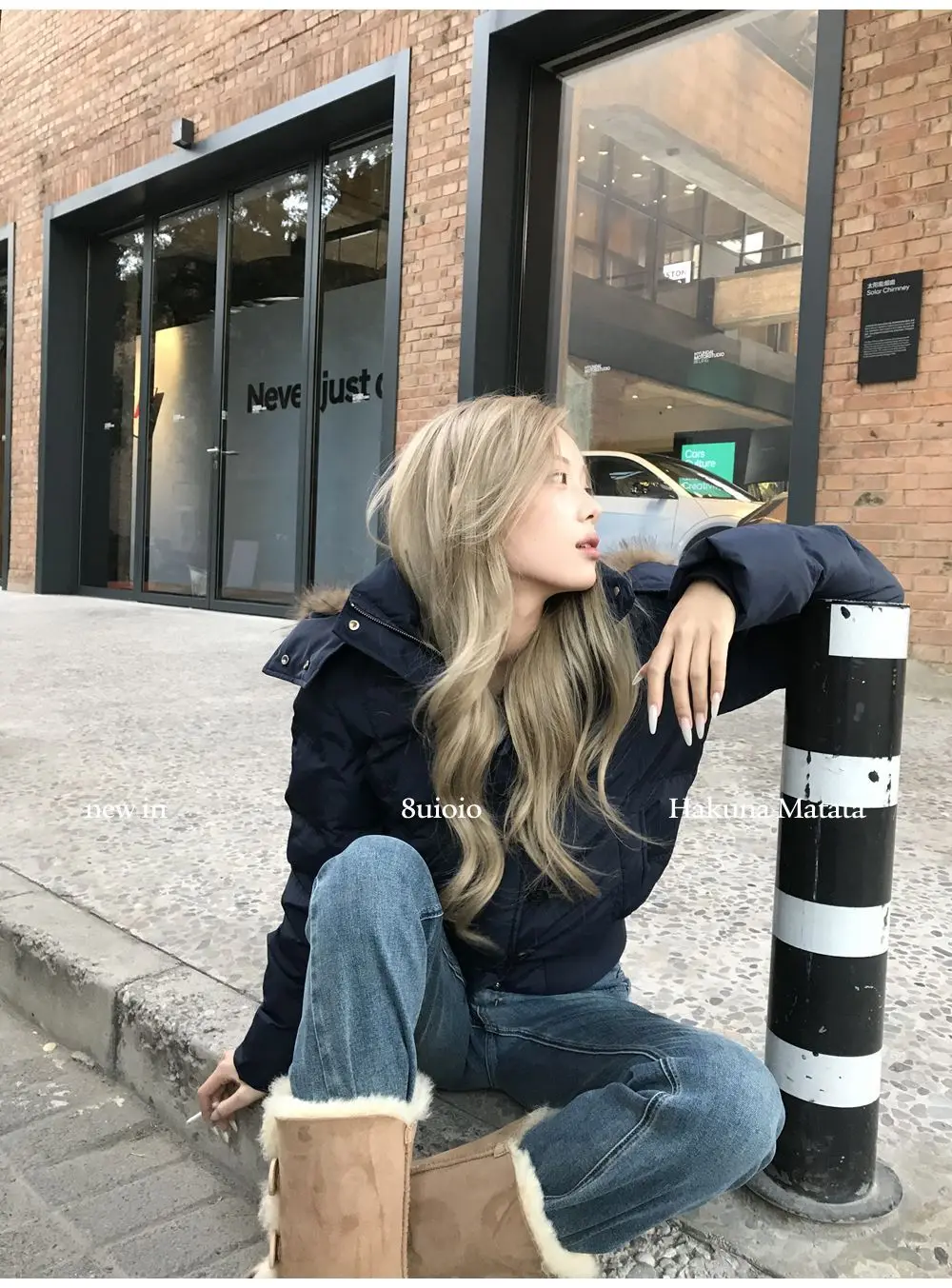 Women Autumn Winter Fur Collar Cotton Coat 2025 New Women Warm Thicken Hooded Cotton Padded Jacket Women Short Parkas Outwear
