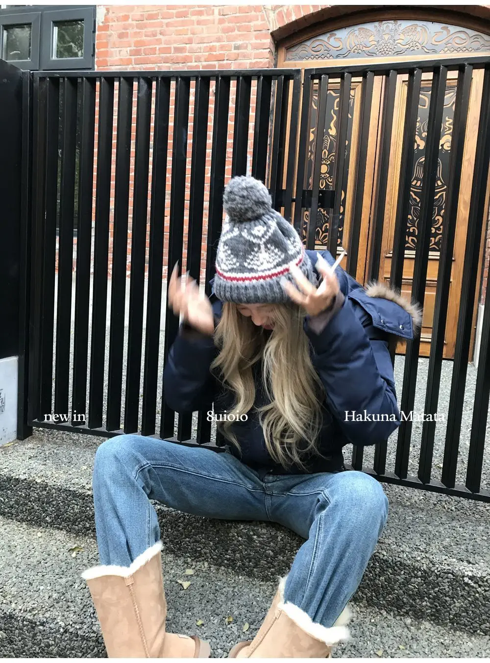 Women Autumn Winter Fur Collar Cotton Coat 2025 New Women Warm Thicken Hooded Cotton Padded Jacket Women Short Parkas Outwear