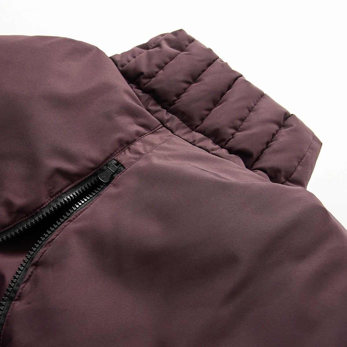 2026 Women's Elegant Hooded Zipper Burgundy Skiing Padded Snow Sports Coats Lady Chic Thicken Warm Windproof Jackets Parkas Belt