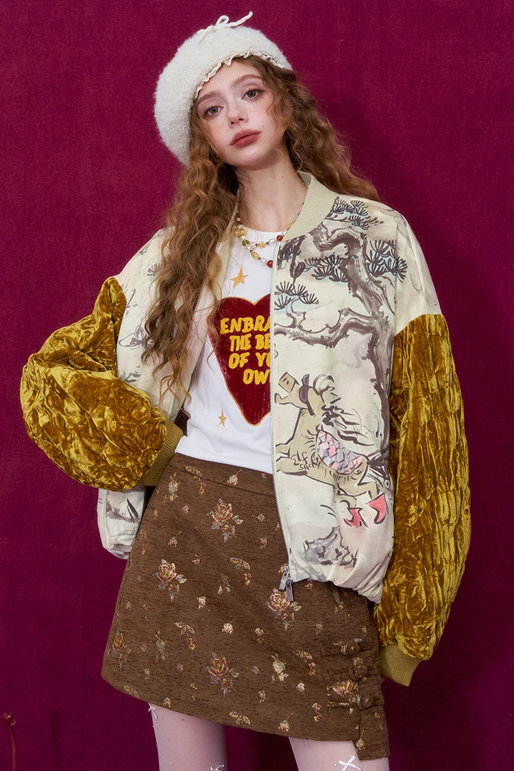 ELFSACK 2026 Oriental Royal Winter Jacket Women, Velvet Sleeve Horse Print Loose Coat, Winter Outerwear with Pine Print