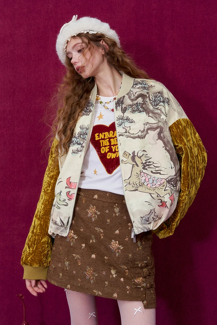 ELFSACK 2026 Oriental Royal Winter Jacket Women, Velvet Sleeve Horse Print Loose Coat, Winter Outerwear with Pine Print