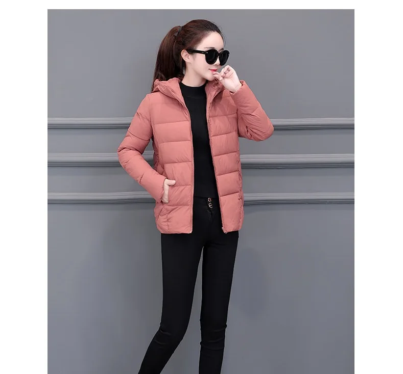 2026 Winter New Women Light Down Cotton Hooded Jacket Warm Loose Short Outerwear Casual Female Bread Clothing Cotton Basic Coats