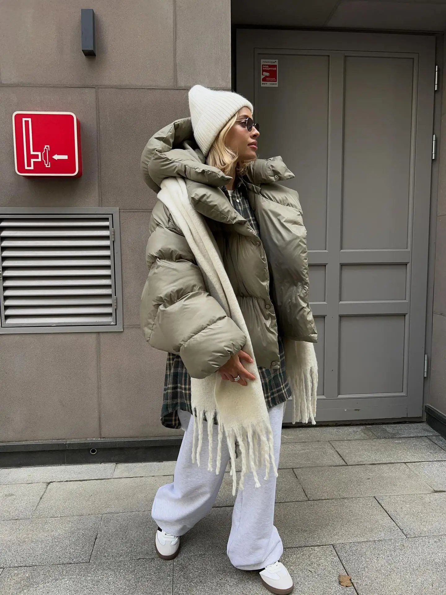 Women Autumn Winter Warm Coat Thick Parkas Long Sleeve Parkas Female Street Fashion Hoodies Woman's Cotton-padded Jacket 2025