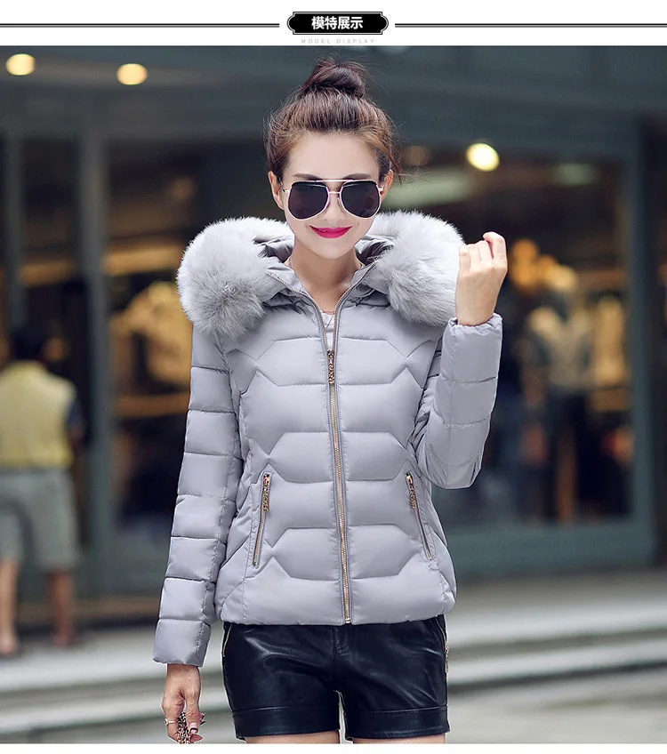 Autumn Winter Women Short Cotton Coat 2025 New Women Cotton Coat Large Fur Collar Parkas Large Size Women'S Cotton Padded Jacket