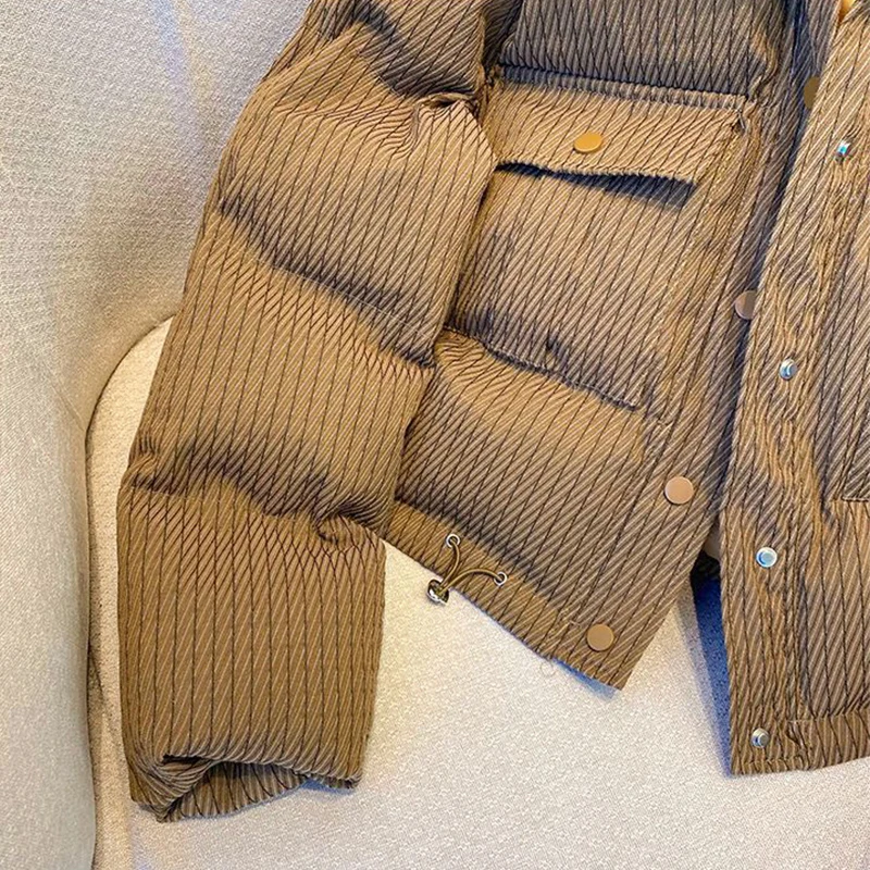 Winter Khaki Thicken Short Parkas Women Loose Zipper Up Warm Parkas Jacket Woman Fashion Button Stand Collar Parka Female