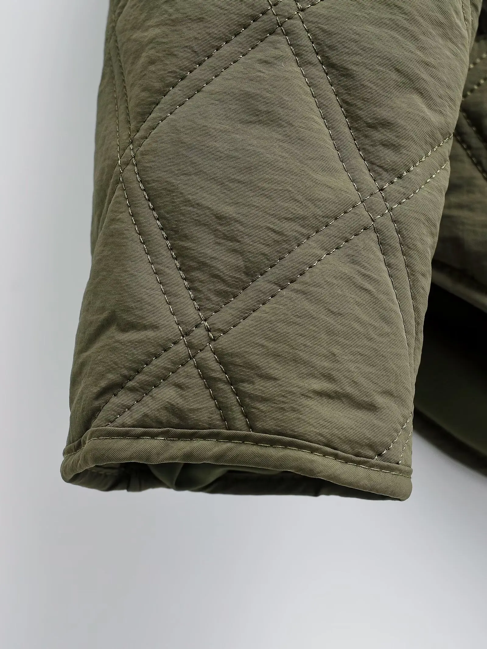 2026 New Fashion Autumn Winter Women's Casual Hooded Solid Black Padded Bomber Coats Female Basic Quilted Loose Parkas Jackets