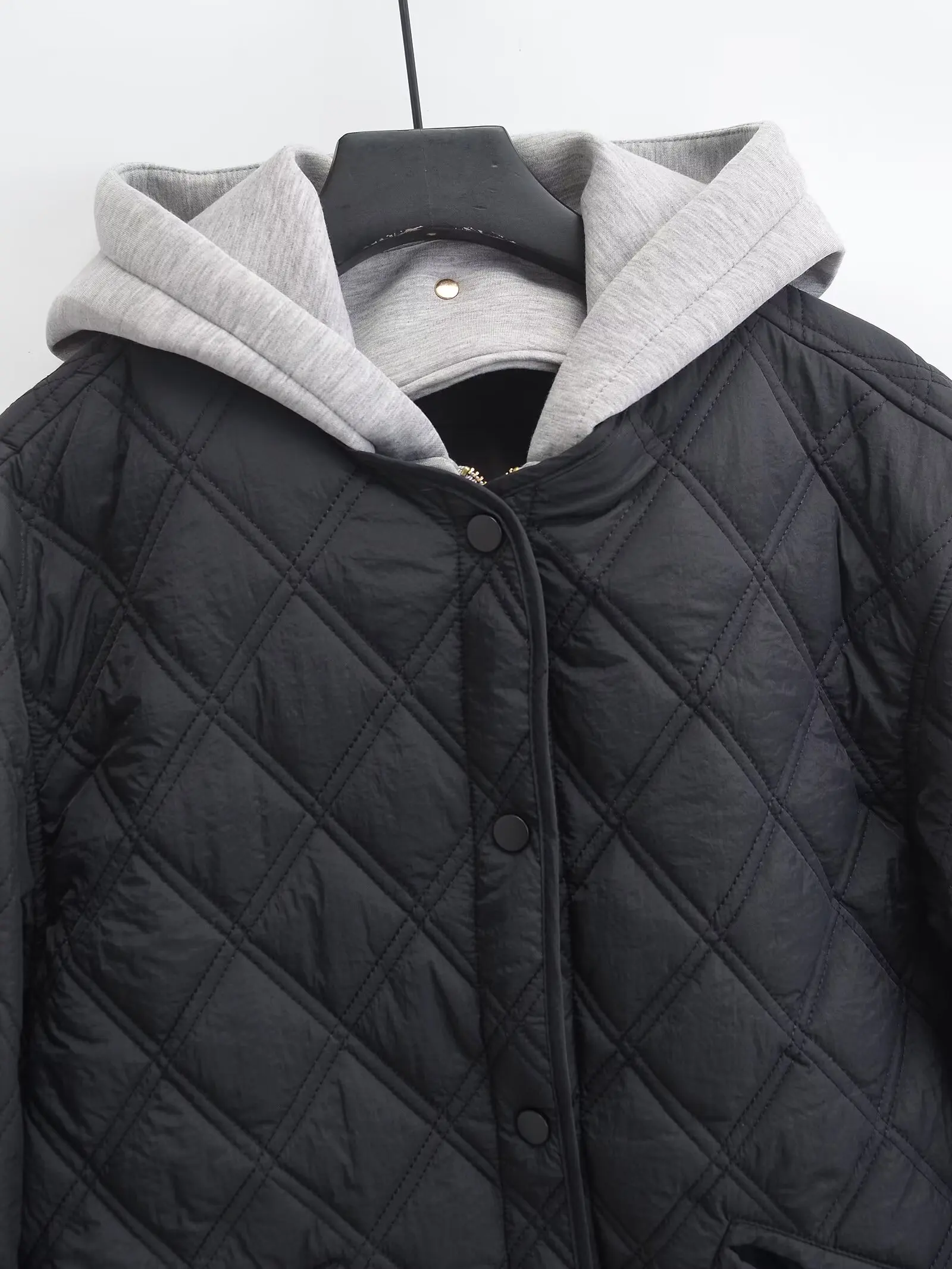2026 New Fashion Autumn Winter Women's Casual Hooded Solid Black Padded Bomber Coats Female Basic Quilted Loose Parkas Jackets