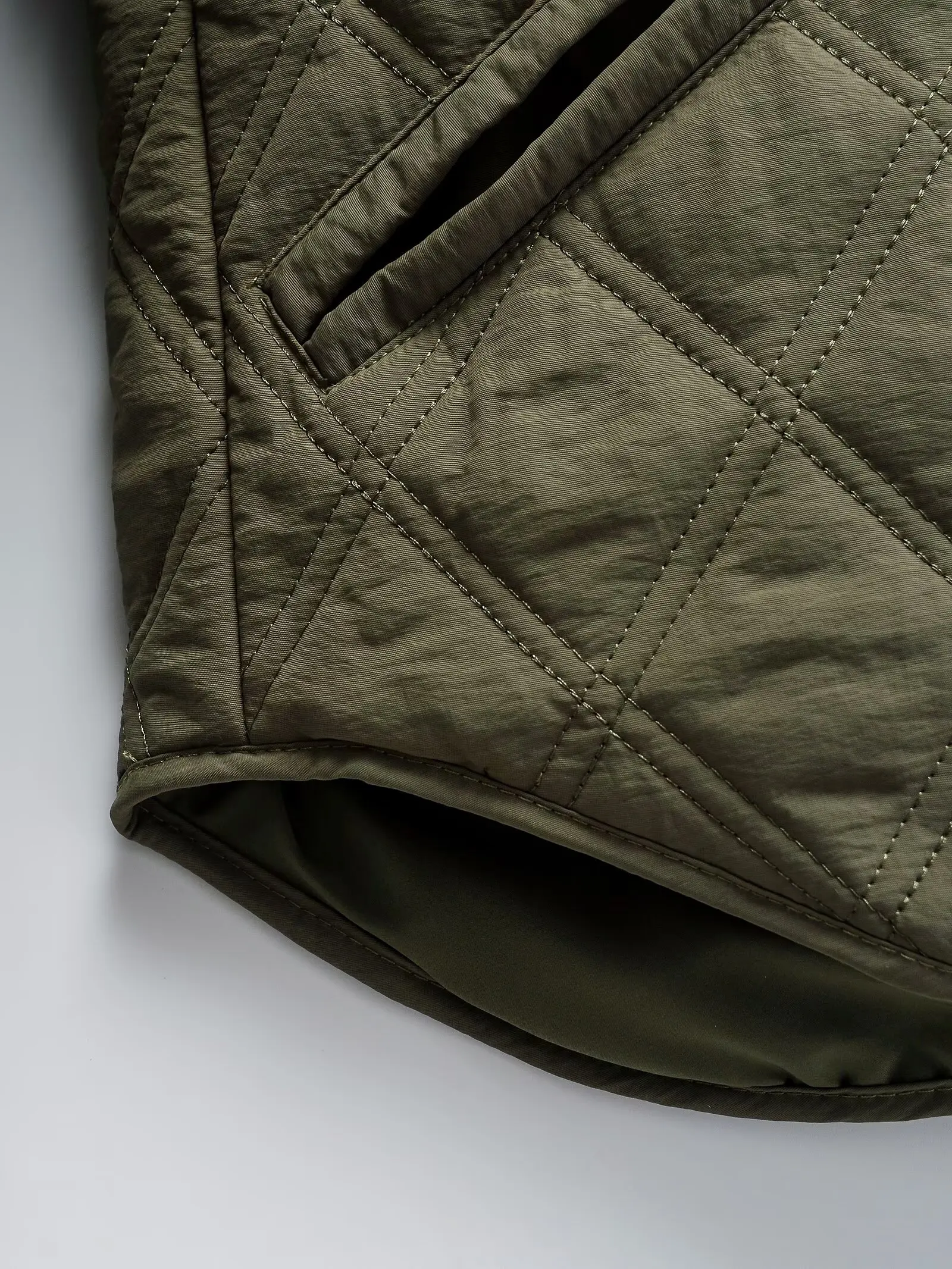 2026 New Fashion Autumn Winter Women's Casual Hooded Solid Black Padded Bomber Coats Female Basic Quilted Loose Parkas Jackets