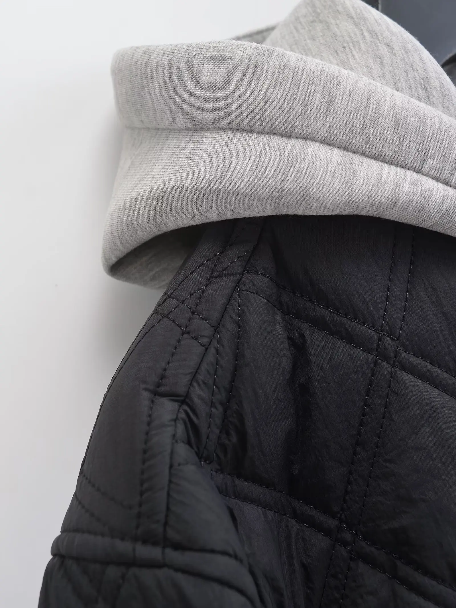 2026 New Fashion Autumn Winter Women's Casual Hooded Solid Black Padded Bomber Coats Female Basic Quilted Loose Parkas Jackets