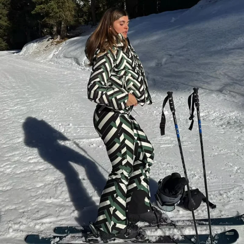 Striped Ski Suit Women Waterproof Stand Collar Hooded Snow Coat Sport Parkas Zipper Jumpsuit 2026 NEW Thick Warm Lady Skiwears