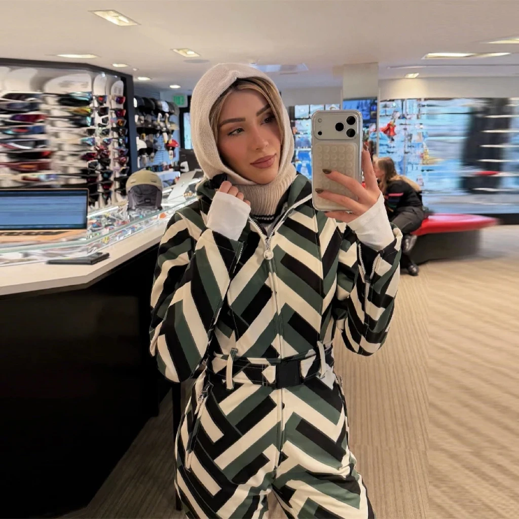Striped Ski Suit Women Waterproof Stand Collar Hooded Snow Coat Sport Parkas Zipper Jumpsuit 2026 NEW Thick Warm Lady Skiwears