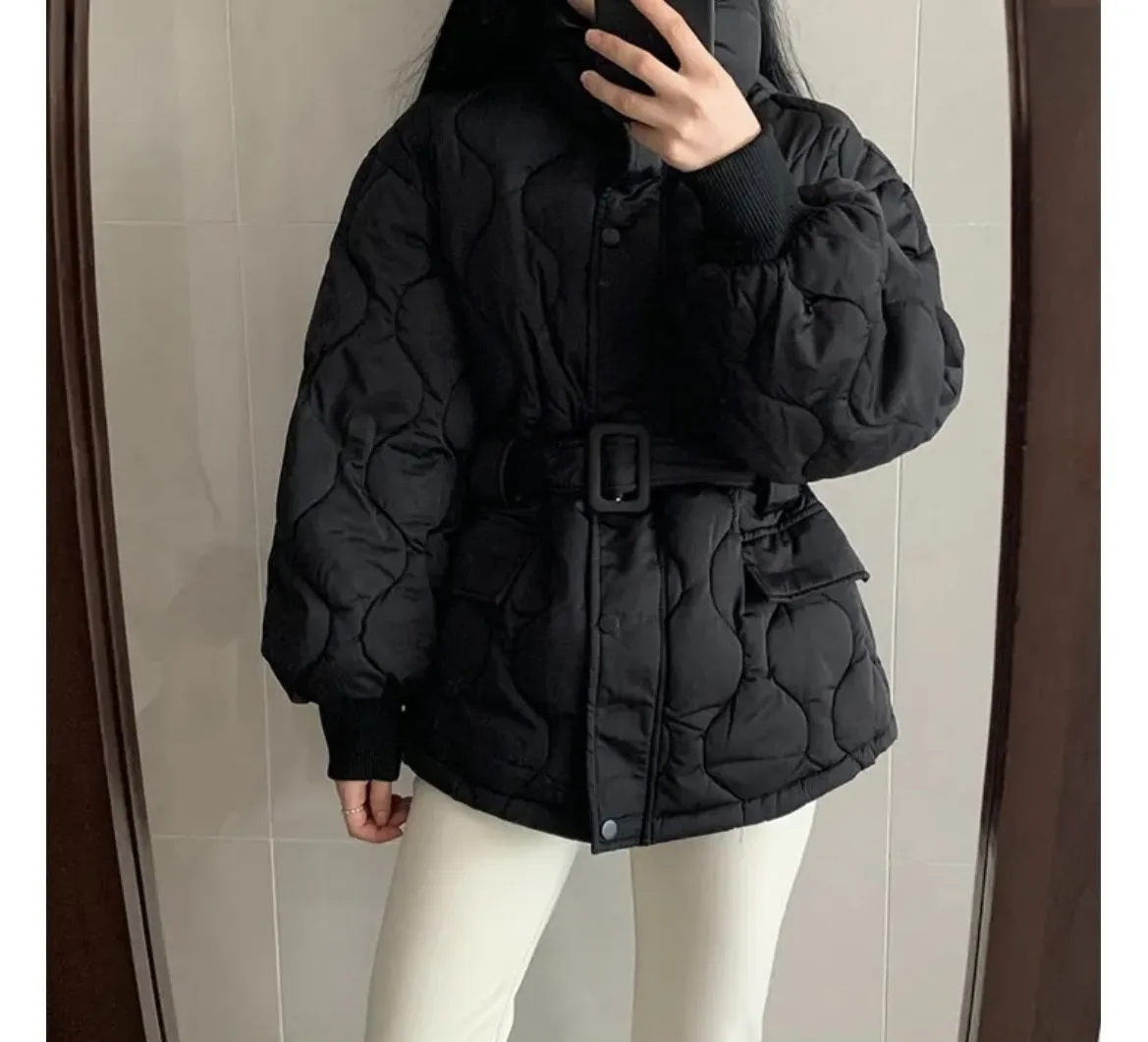 Women Winter Warm Thick Cotton Coat 2025 New Women With Belt Stand Collar Cotton Padded Jacket Korean Loose Women Parka Outwear