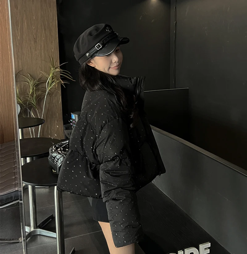 ZAROY Women Thick Warm Cotton Short Jacket Rhinestones Winter Stand Collar Down Coat Shiny Crystal Cropped Puffer Parka Пуховики