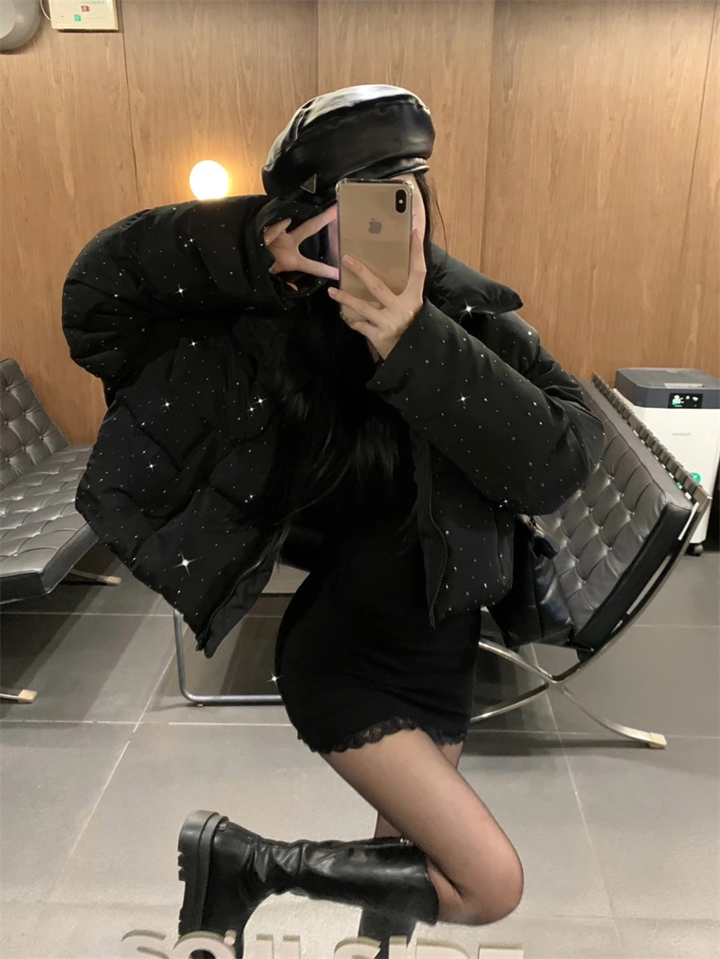 ZAROY Women Thick Warm Cotton Short Jacket Rhinestones Winter Stand Collar Down Coat Shiny Crystal Cropped Puffer Parka Пуховики
