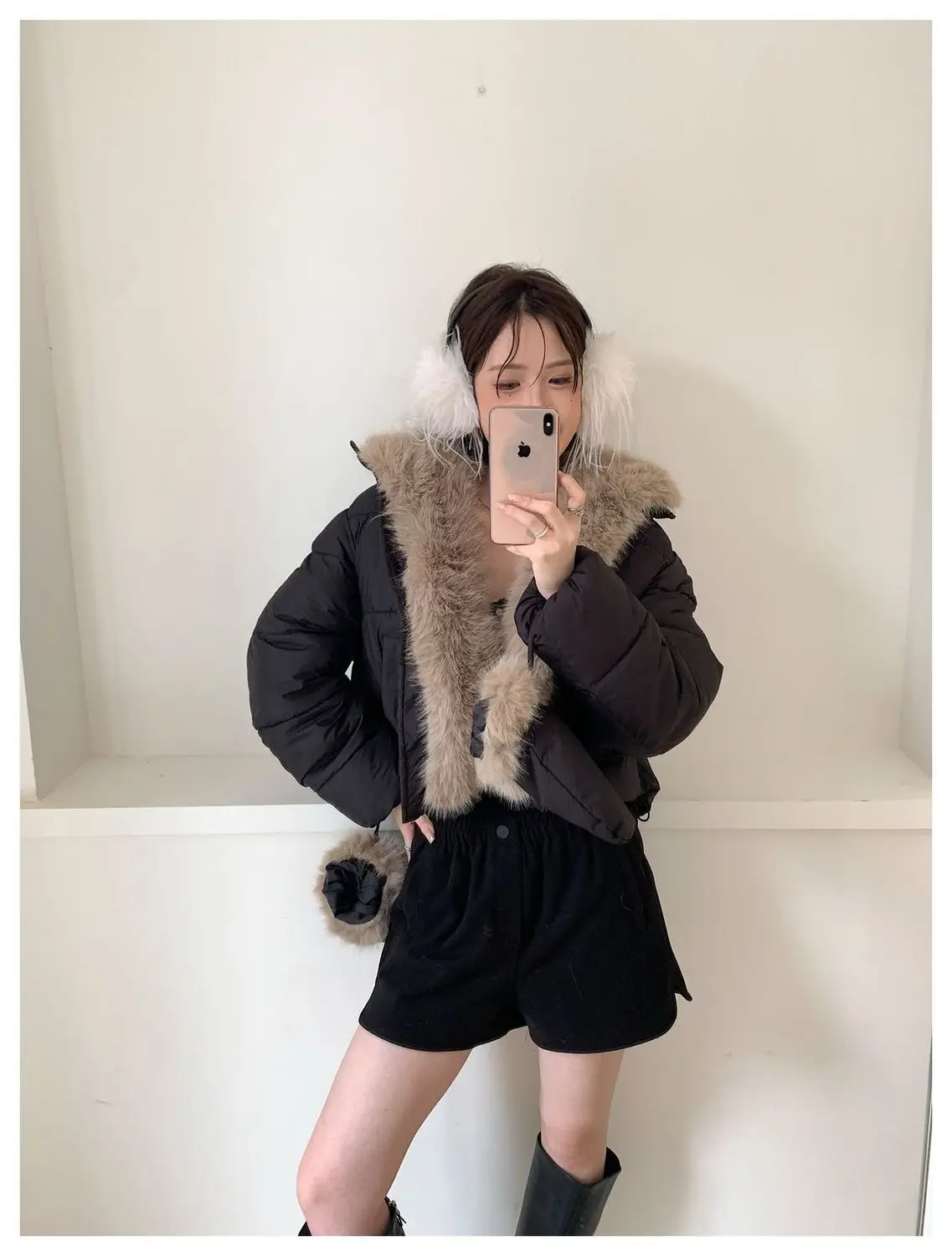 2026 New Winter Coat Women Korean Fashion Loose Female Fur Collar Windproof Warm Parkas Luxury Cotton Cropped Jacket
