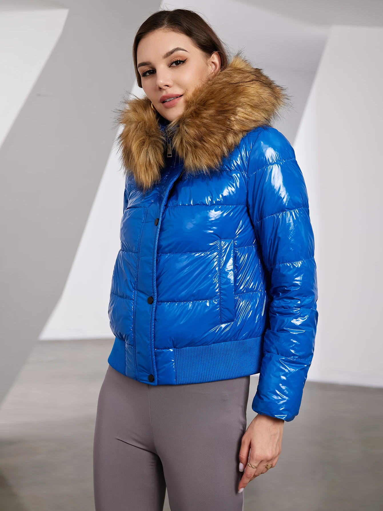Astrid Large Natural Raccoon Fox Fur Hooded 2023 Winter warm Thick Coat Women Short Down Jacket Puffer fashion Female Parkas