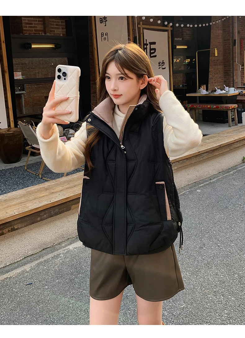 Stand Collar Quilted Puffer Vest Women Sleeveless Gilet Drawstring Hem Side Pockets Relaxed Silhouette Daily Outerwear Trendy