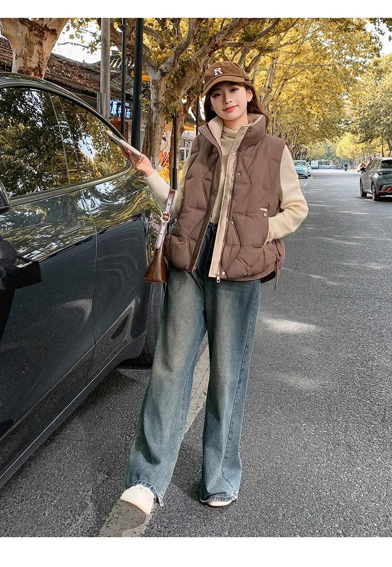 Stand Collar Quilted Puffer Vest Women Sleeveless Gilet Drawstring Hem Side Pockets Relaxed Silhouette Daily Outerwear Trendy