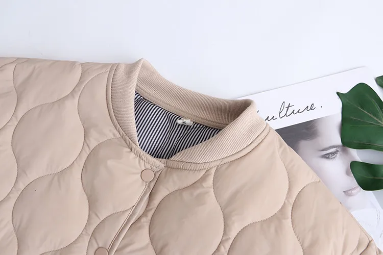 Oversize Women Lightweight Cotton Coat 2025 New Middle-Aged Women Loose Cotton Padded Jacket Women Quilted Jacket Thin Outerwear