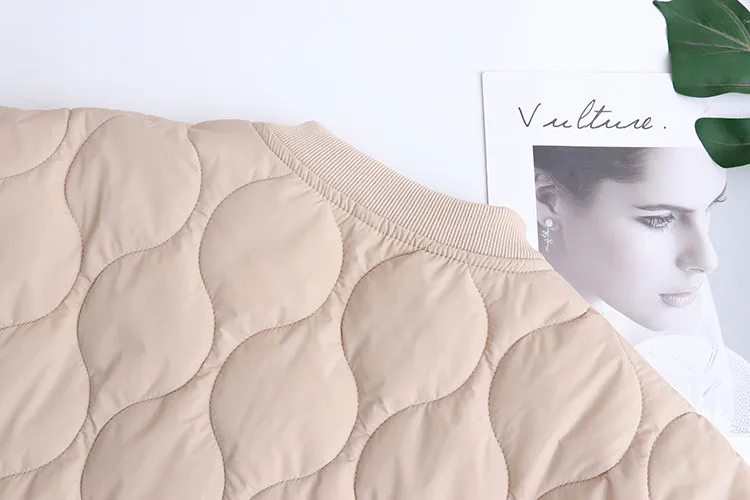 Oversize Women Lightweight Cotton Coat 2025 New Middle-Aged Women Loose Cotton Padded Jacket Women Quilted Jacket Thin Outerwear