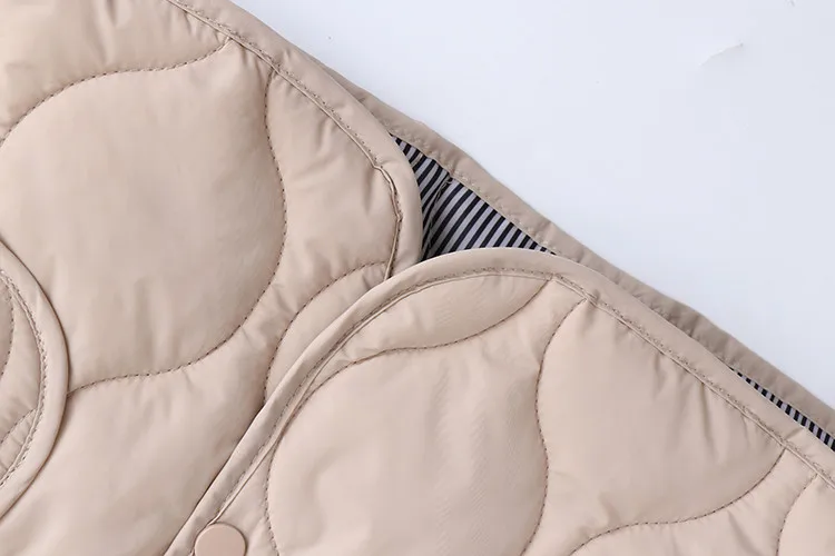 Oversize Women Lightweight Cotton Coat 2025 New Middle-Aged Women Loose Cotton Padded Jacket Women Quilted Jacket Thin Outerwear