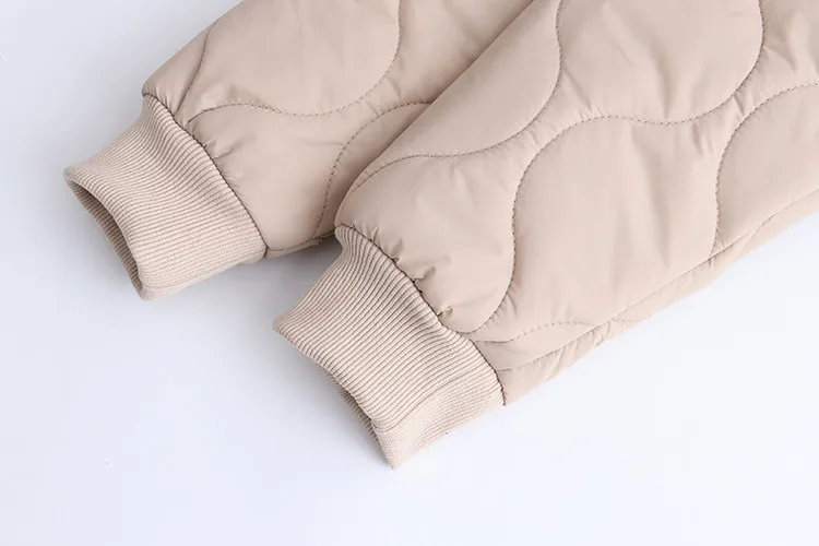 Oversize Women Lightweight Cotton Coat 2025 New Middle-Aged Women Loose Cotton Padded Jacket Women Quilted Jacket Thin Outerwear