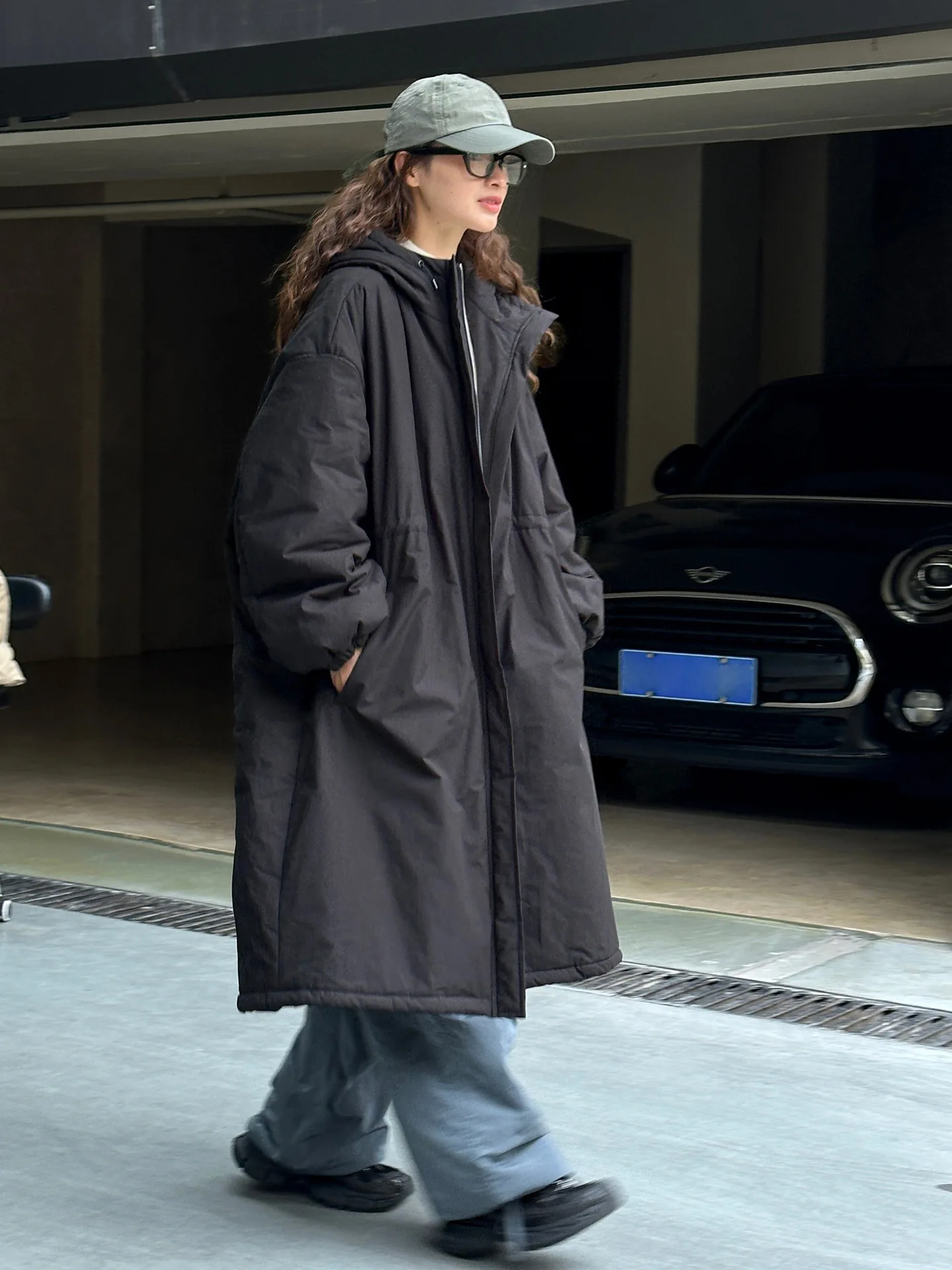 [LANMREM] Hooded Cotton Coats For Women Thick Warm Outdoors Outwear Streetwear Female Warm Clothing 2025 Winter New 26C881