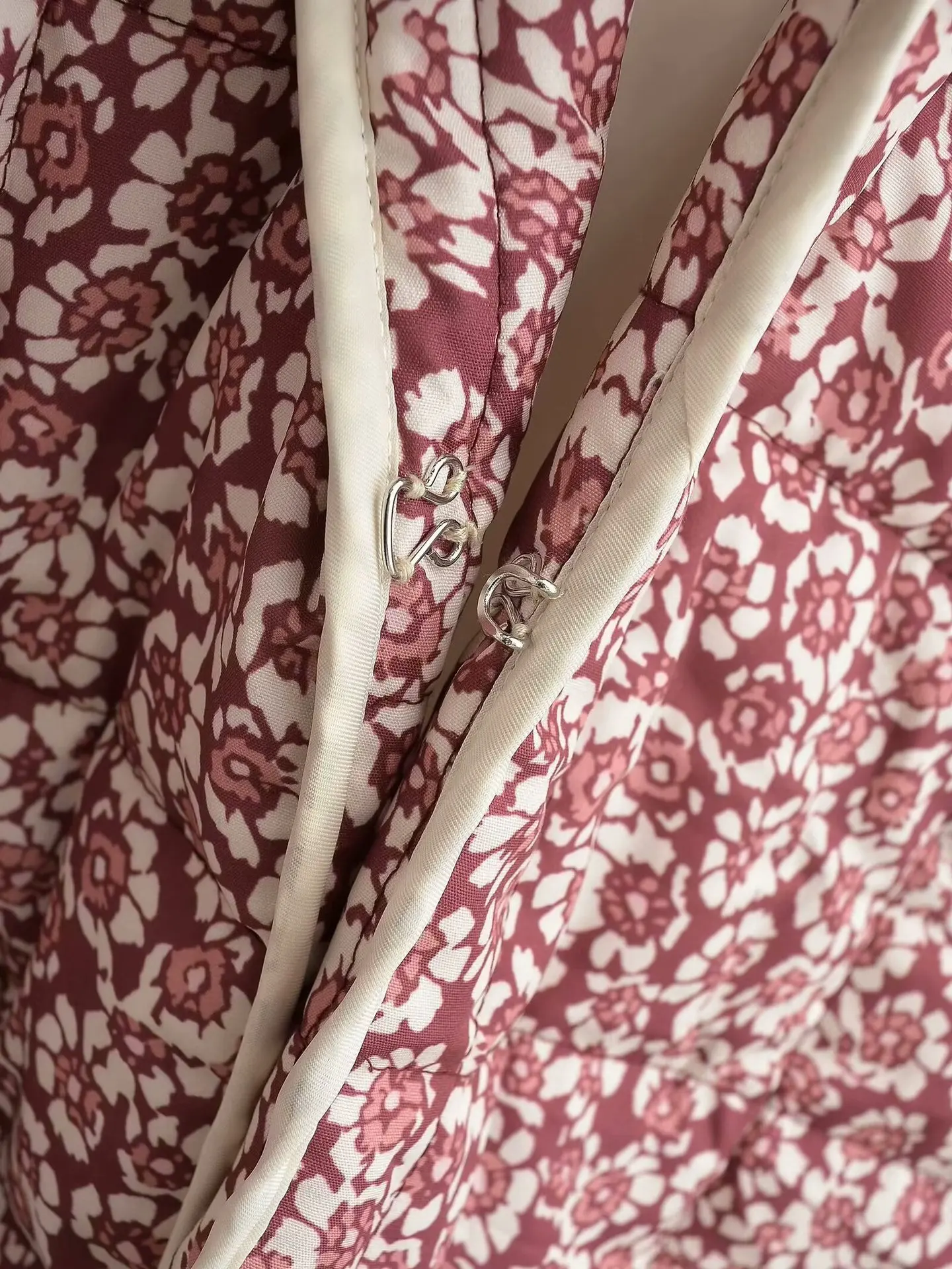 New 2026 Autumn Women's Fashion Reversible Quilted Jacket Vintage Floral Print Long Sleeve Cardigan Coat Chic Woman Streetwear