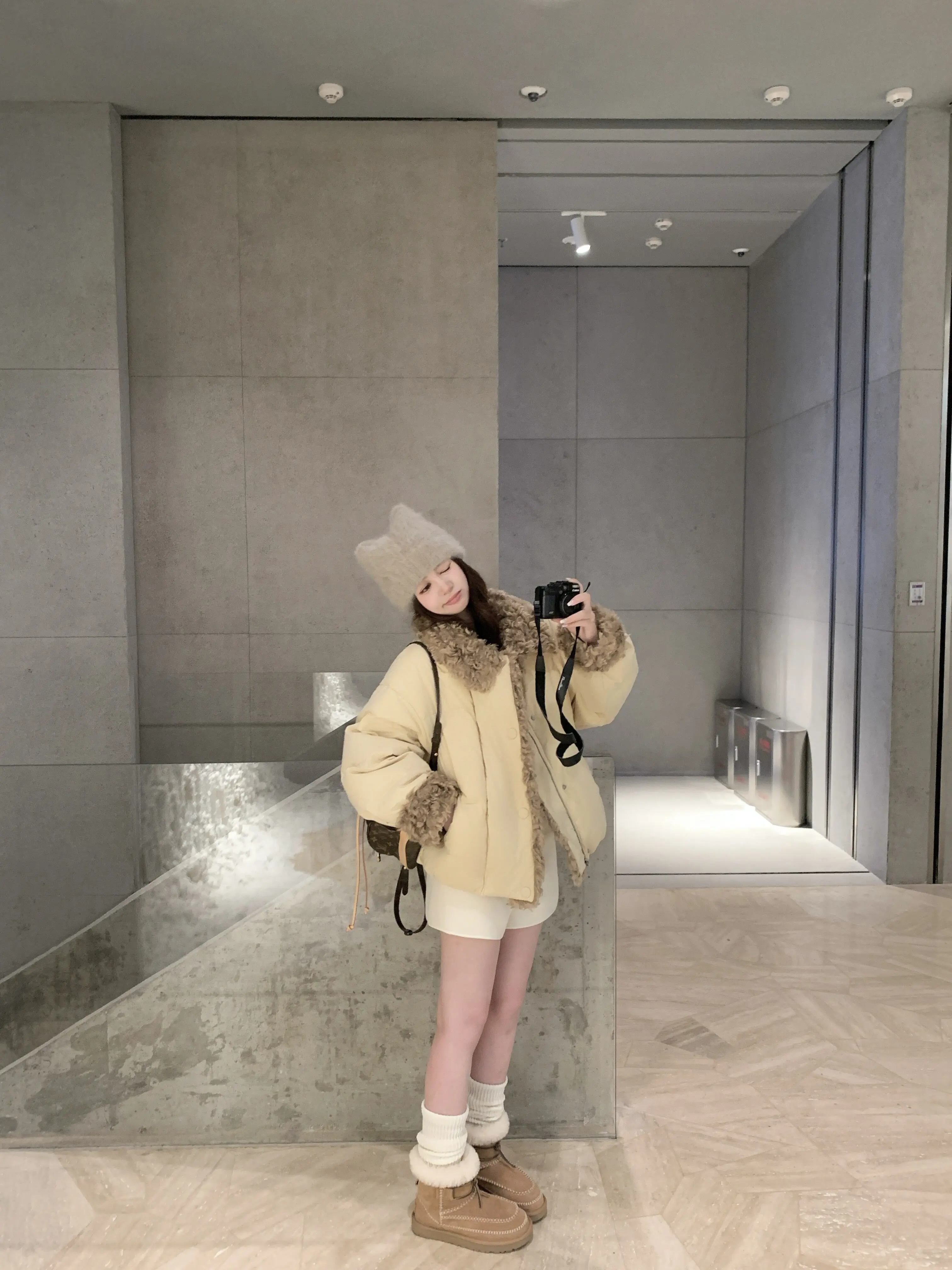 Women's Winter Cotton-padded Coat with Faux Lambswool Collar 2026 Thicken Warm Parkas Woman Preppy Style Casual Cotton Jacket