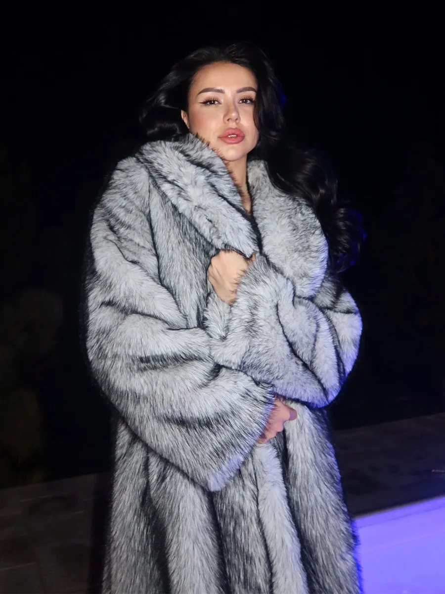 Winter Long Fashion Faux Fur Coat Women Gradient Dyeing Plush Jacket Women High Quality Fluffy Fox Fur Overcoat Outerwear