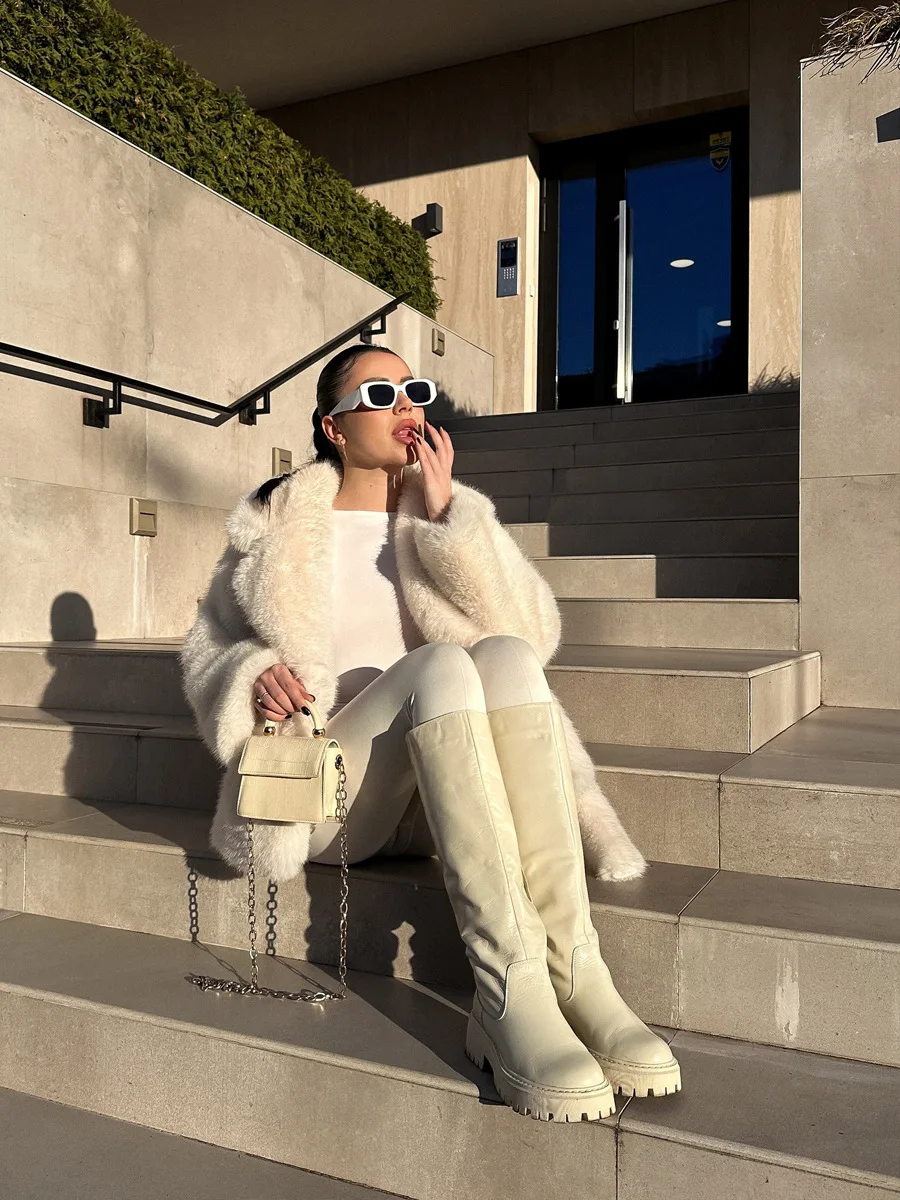 Winter Faux Fur Coat Women Fluffy Women Winter Jacket Long Sleeve Warm Woman Coat High Quality Luxury Outerwears Coats for Woman