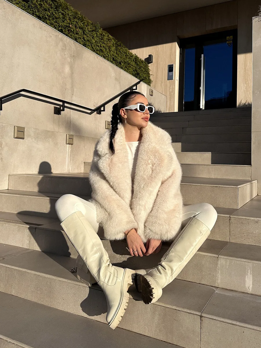 Winter Faux Fur Coat Women Fluffy Women Winter Jacket Long Sleeve Warm Woman Coat High Quality Luxury Outerwears Coats for Woman