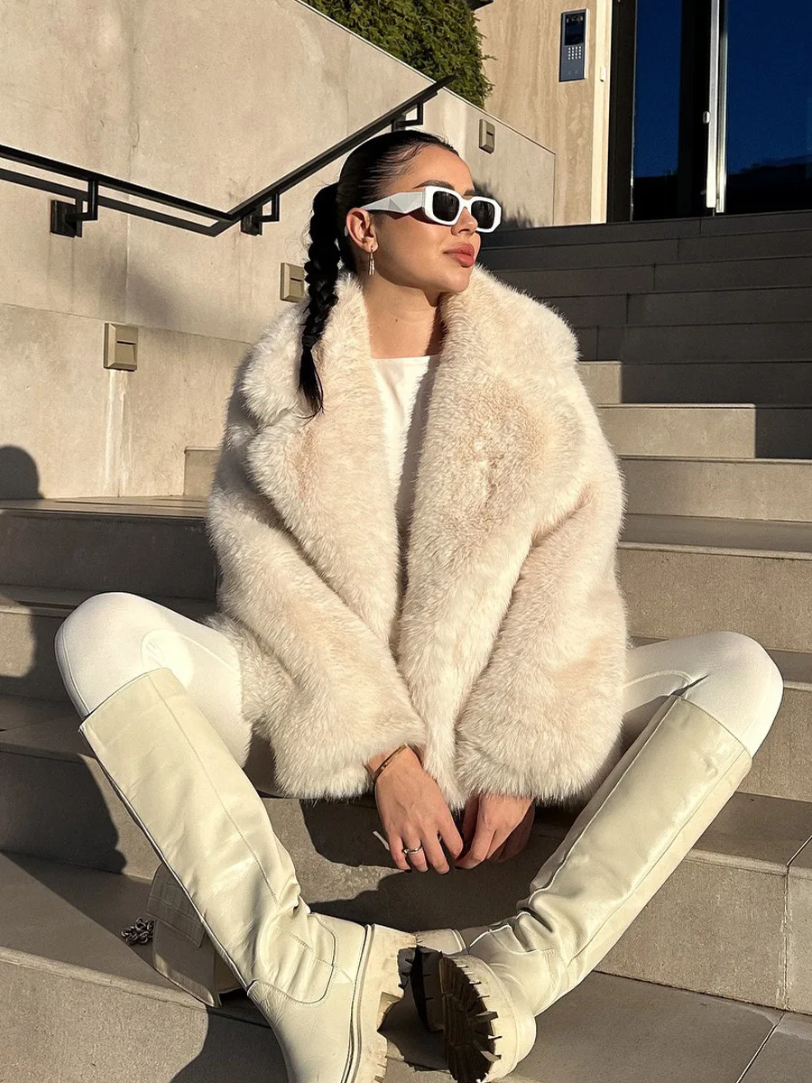 Winter Faux Fur Coat Women Fluffy Women Winter Jacket Long Sleeve Warm Woman Coat High Quality Luxury Outerwears Coats for Woman